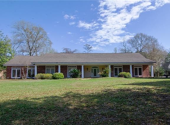 3rd image of 705 Ashland Dr