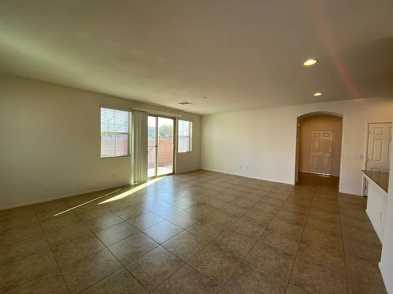 10965 Mount Pendleton St — Photo 9