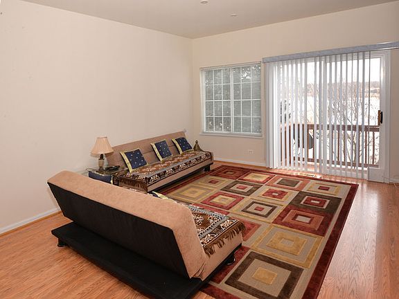 3rd image of 340 Southwicke Dr Unit 26S