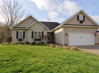 150 Dogwood Acres Ln, Madison, NC 27025