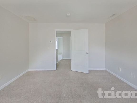 5th image of 438 Lake Ridge Ln