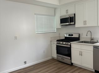 14527 Hartland St #11, Van Nuys, CA 91405