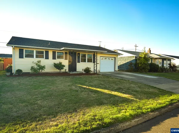 1453 Astor Way, Woodburn, OR 97071