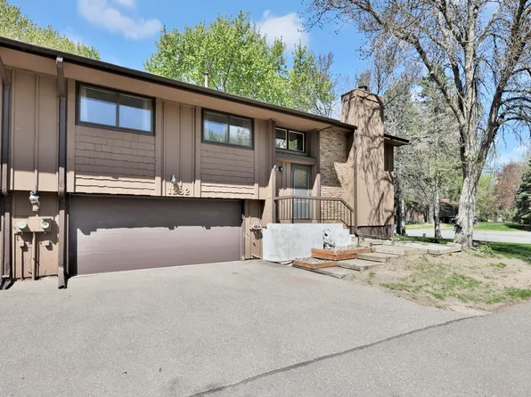 1282 Bridle Path Ct, White Bear Township, MN 55110