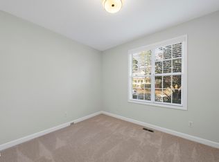 121 Clay Ridge Way, Holly Springs, NC 27540