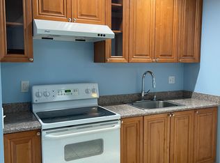 5988 Sampson Blvd #B, Sacramento, CA