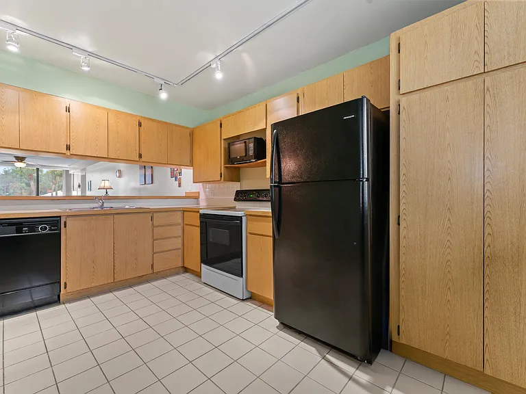2621 Village Blvd #203 — Photo 2