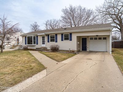 1610 7th Ave NW, East Grand Forks, MN, 56721