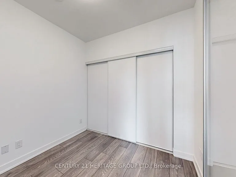 8888 Yonge St #708 — Photo 24