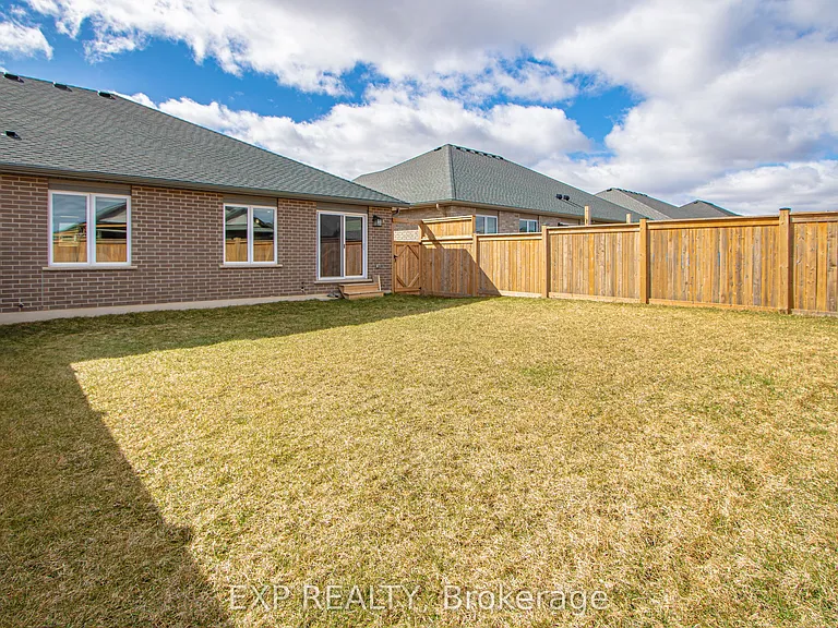 17 Harlequin Ct — Photo 29