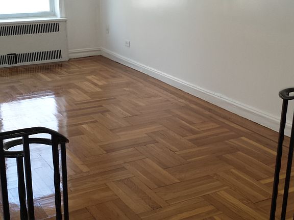 2nd image of 4108 43rd St #1-A