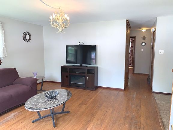 5th image of 13 Arapaho Dr