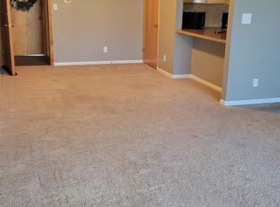 1641 Jackson St #F, Sidney, NE 69162