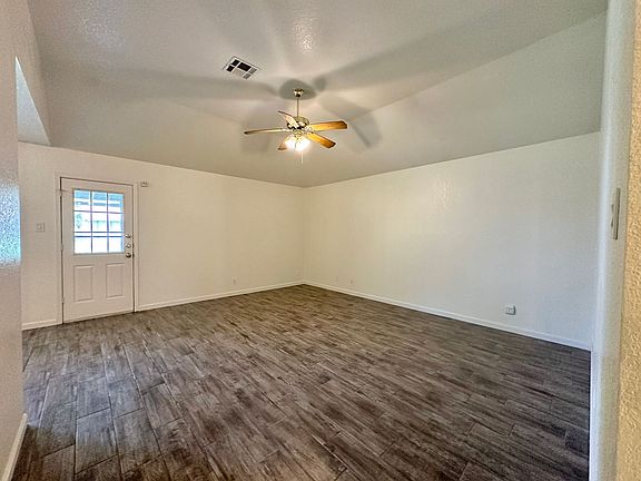 2nd image of 2407 Caprice Dr