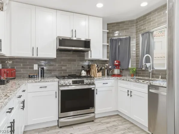 3328 Cheltenham St, Las Vegas, NV 89129