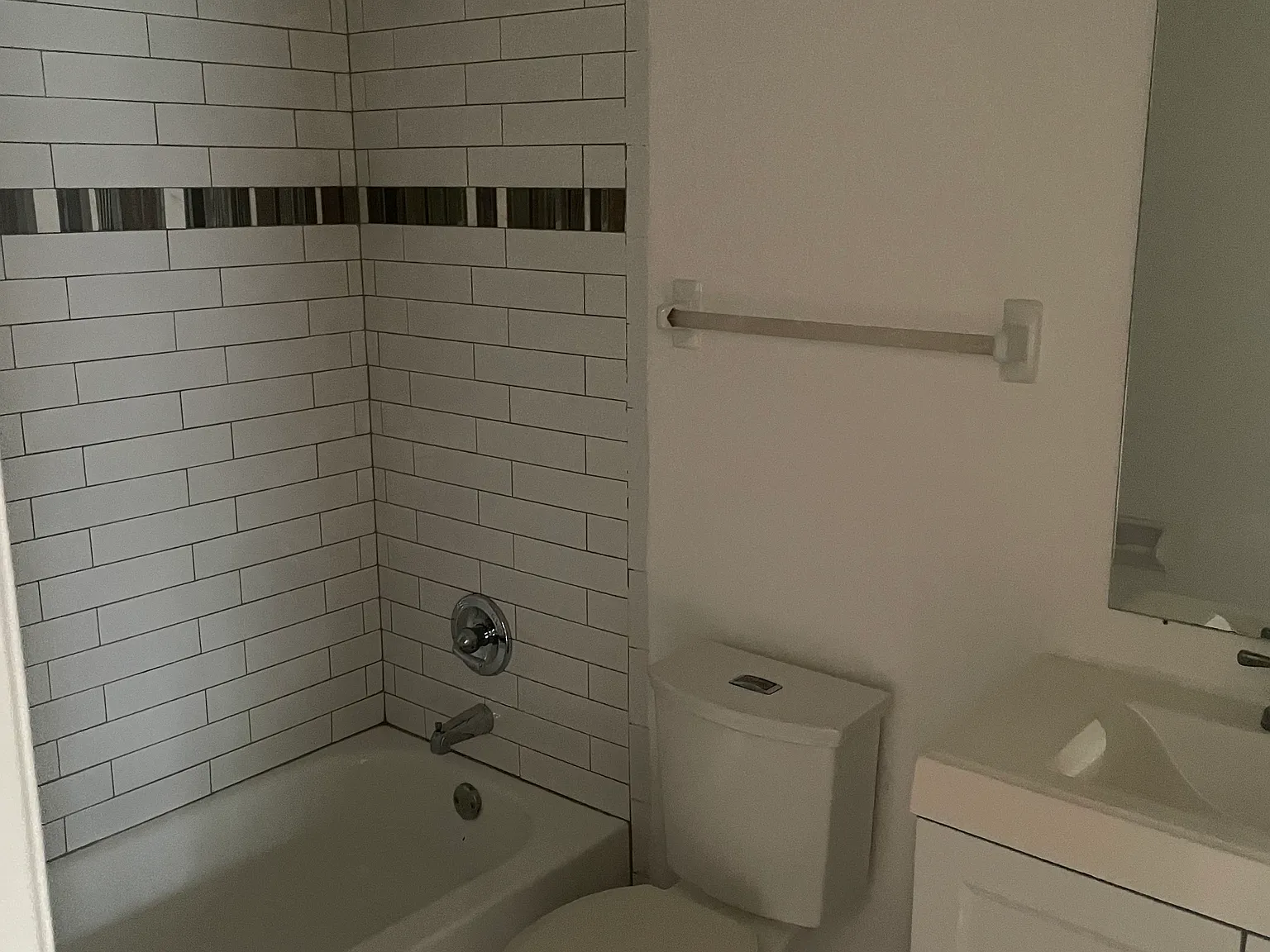 2 bed, 750 sqft, $1,400 — Photo 4