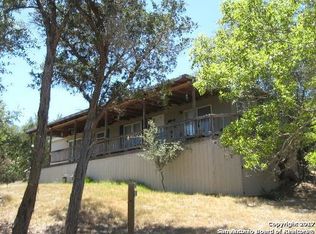 213 Plum Cove Rd, Lakehills, TX 78063