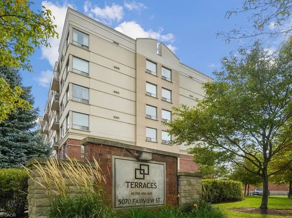 5070 Fairview St #102, Burlington, ON L7L 0B8