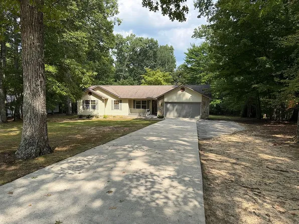 118 Robin Hood Dr, Crossville, TN 38555