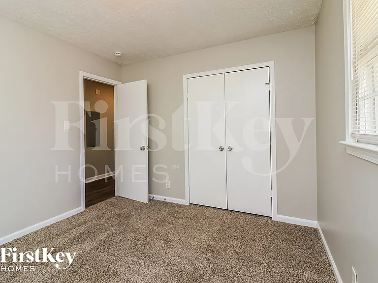 1910 Brownsville Rd #2 — Photo 12