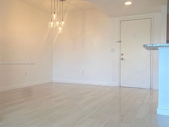 3rd image of 18800 NE 29th Ave APT 503