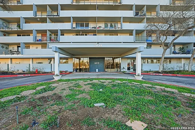 7039 San Pedro Ave #810 — Photo 25