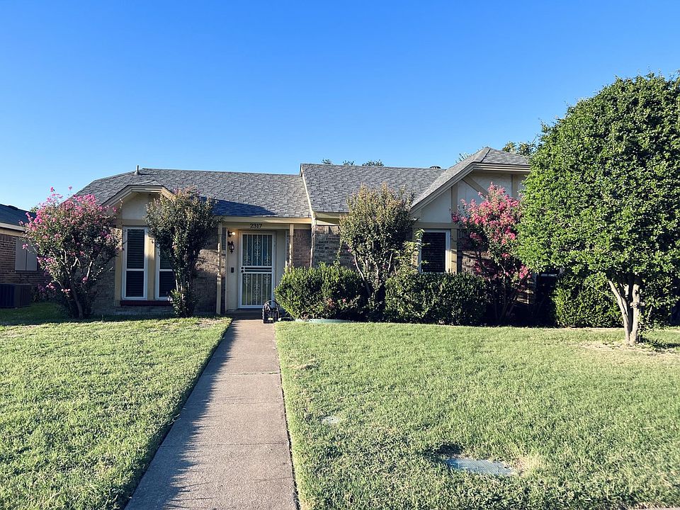 1st image of 2317 Red River Dr