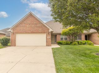 4725 W Harrisburg Ct, New Palestine, IN