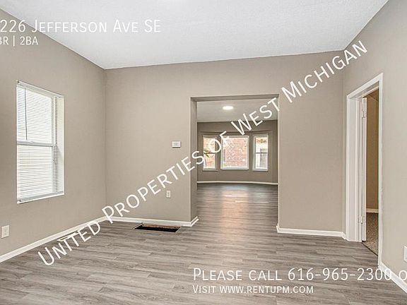 4th image of 1226 Jefferson Ave SE