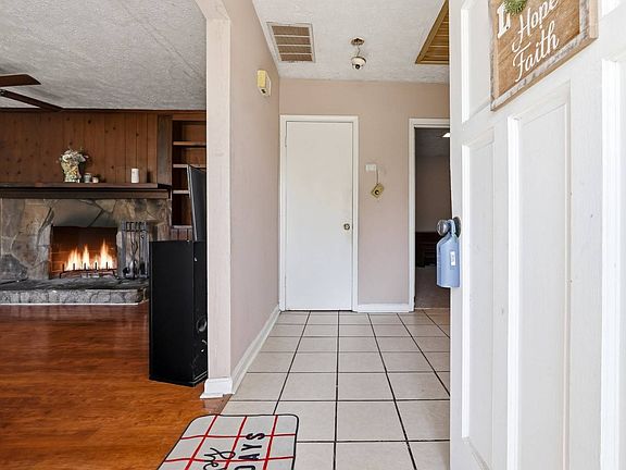 2nd image of 2880 Old Norcross Rd