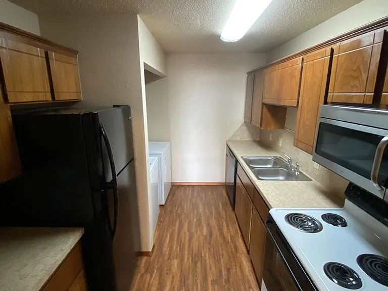 2601 SW D Ave — Photo 4