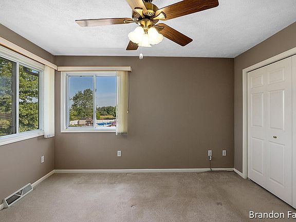 5th image of 6715 Summerbreeze Dr SE