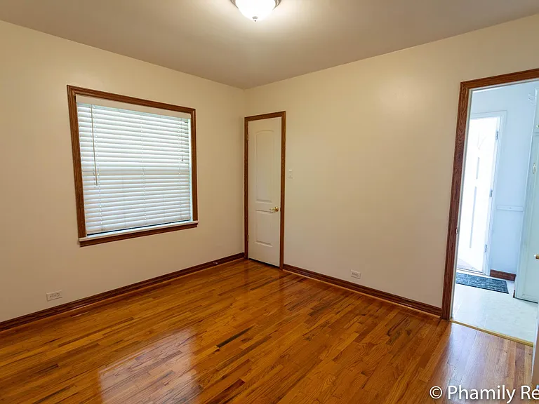 3238 Hempstead Ave — Photo 14