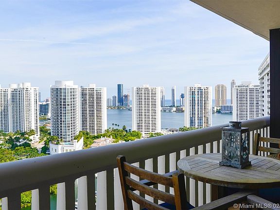 5th image of 1000 Island Blvd APT 2705