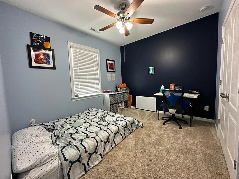 404 Hawks Creek Pkwy — Photo 16