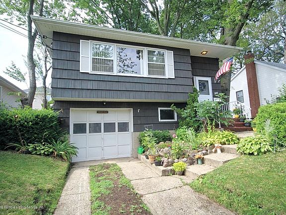 3rd image of 285 Ashland Ave