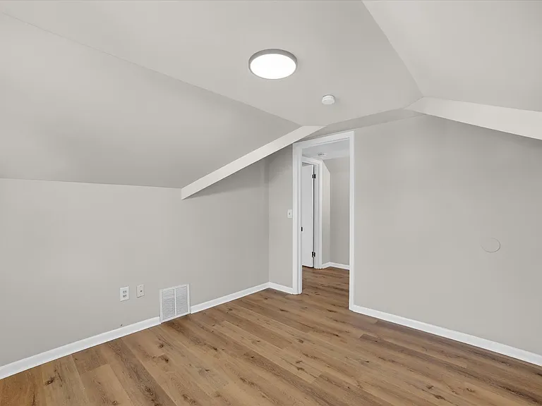 13776 Shady Oak Blvd — Photo 20