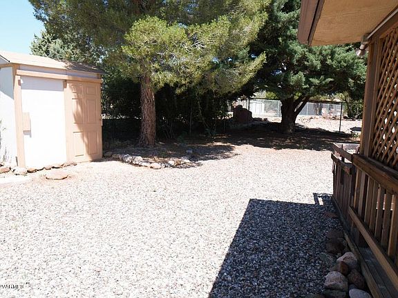 5th image of 1692 E Sandy Ln