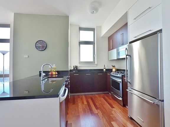 3rd image of 100 Jay St APT 25C