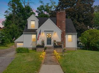 14 Rimmon St, Seymour, CT 06483