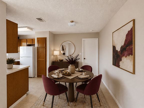 4th image of 711 Tumbleweed Dr APT 2