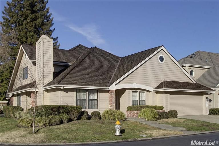 1st image of 907 Shore Breeze Dr