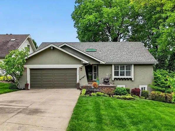 6332 W 52nd St, Mission, KS 66202