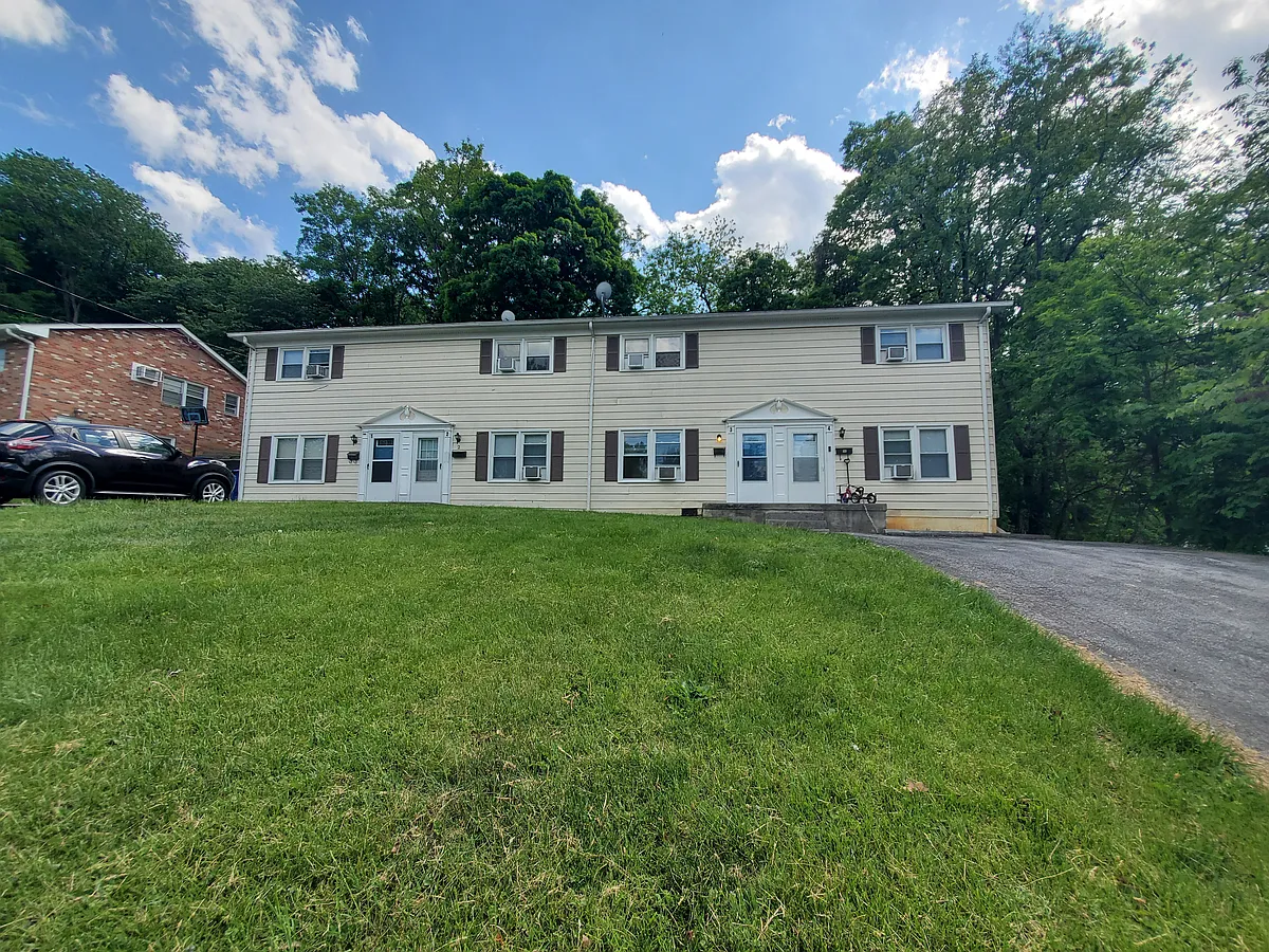 Building Photo - 422 Viscose Ave #3