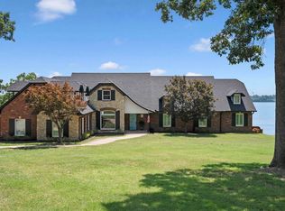 59275 E 307th Ln, Grove, OK 74344