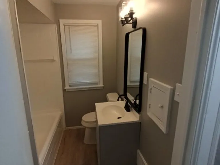15857 Evanston St — Photo 18