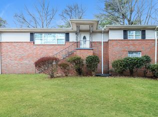 1714 Edgehill Dr, Hueytown, AL 35023
