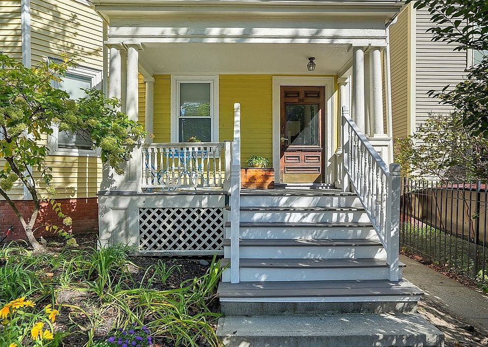 1st image of 1657 Cambridge St #3