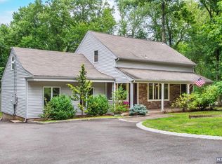 484 Sicomac Ave, Wyckoff, NJ 07481