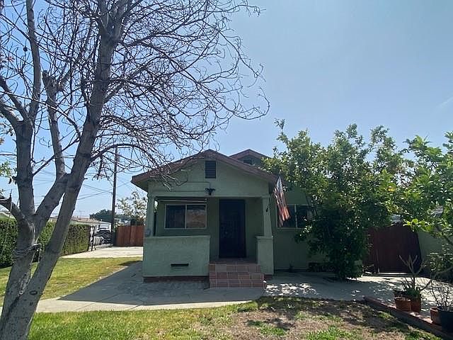 1st image of 1008 S Rowan Ave